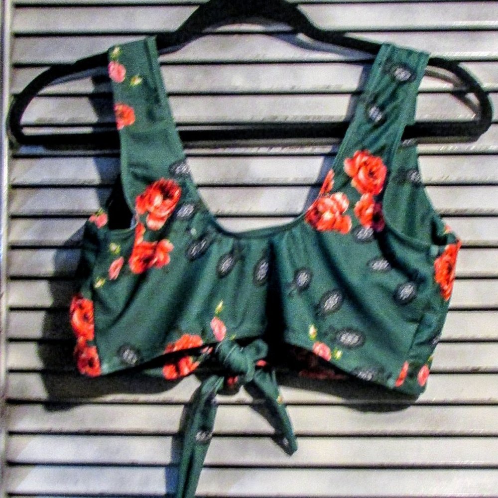 Zaful Small Floral Bikini Top - Picture 2 of 9